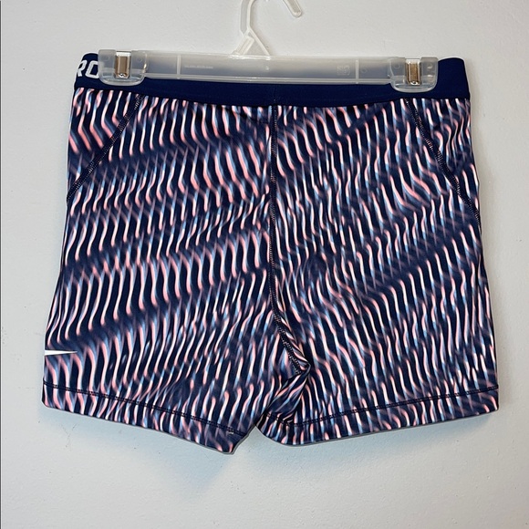 Nike Pro compression shorts - Picture 2 of 3